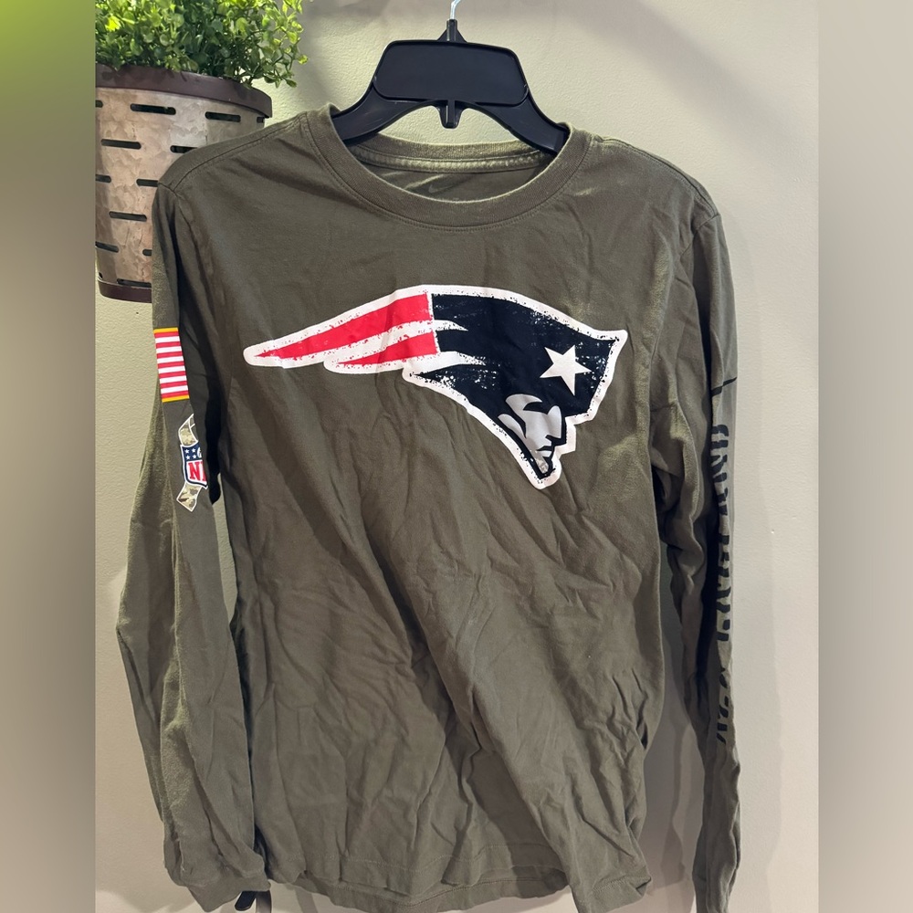 Patriots long sleeve shirt